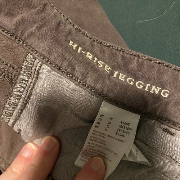 2 pairs of American Eagle High Rise Jeggings - Picture 6 of 9